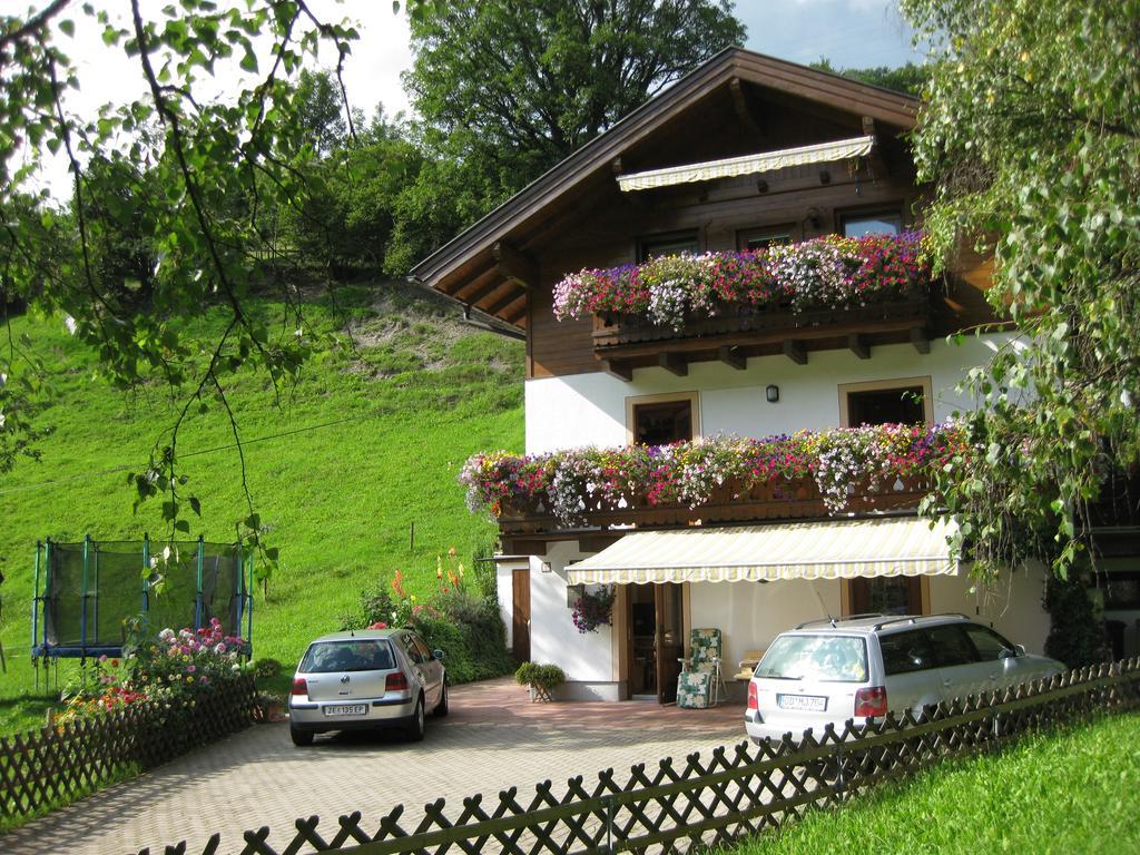 Haus Gandler Lägenhet Zell am See Exteriör bild